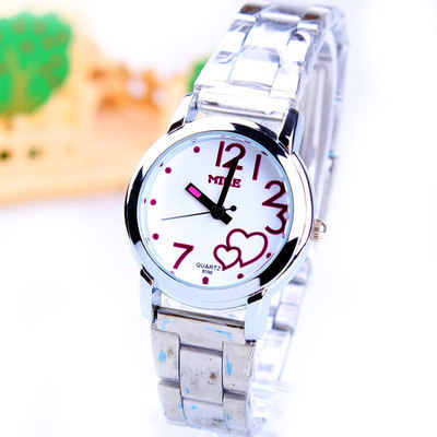 时尚与个性的融合 探索米可女士钢带表的魅力